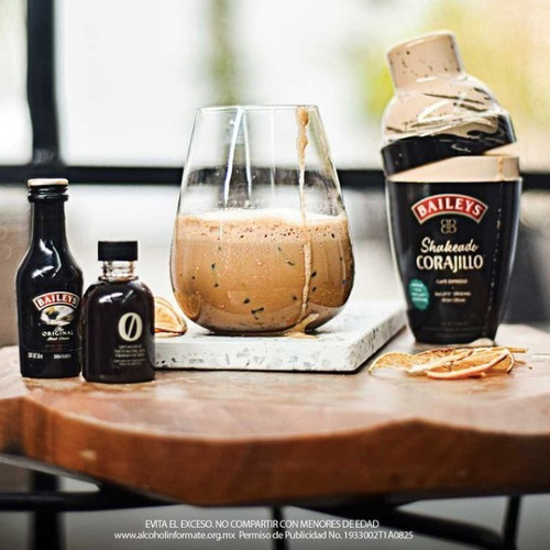 Imagen 4 de 4 de Baileys Shakeado Corajillo Fourpack (4 Piezas)(carajillo)