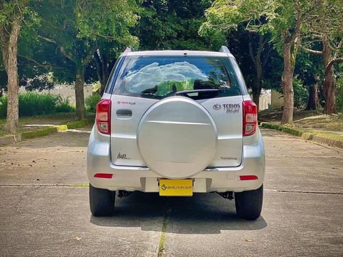 Imagen 5 de 10 de Toyota Terios