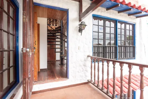 Casa En Arriendo En Vereda Calahorra. Cod A16708