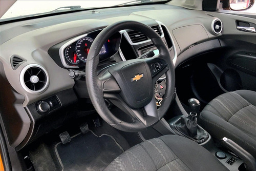Imagen 14 de 25 de Chevrolet Sonic 4 Pts Lt, Tm5, A/ac, Ve, Ba, Ra-15
