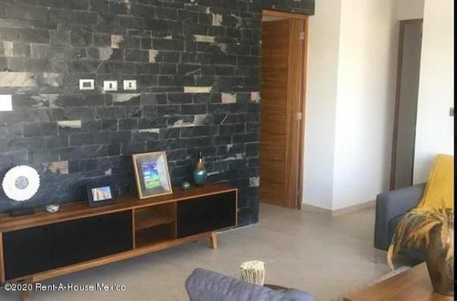 Imagen 7 de 13 de Departamento En Venta En Juriquilla De 2 Recamaras! Rahqro