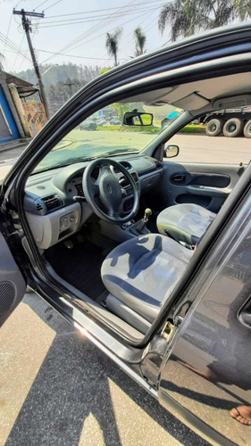 Imagem 4 de 5 de Renault Clio Sedan 2002 1.0 16v Rl 4p