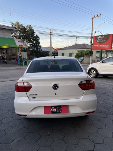 Volkswagen Voyage VOYAGE 1.6 MSI Flex 8V 4p