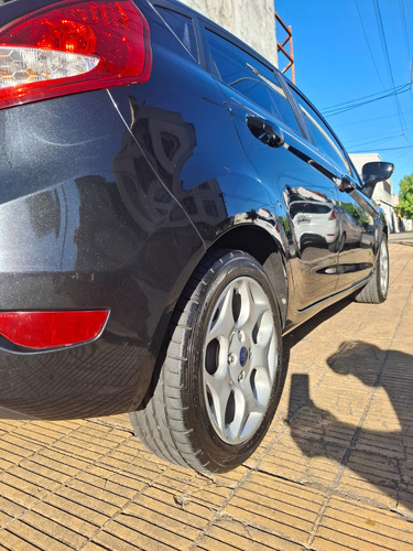 Ford Fiesta Kinetic 1.6 Design 120cv Titanium