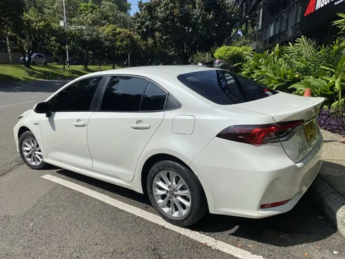 Toyota Corolla 1.8 Xe-i Hibrido At 4x2 2020