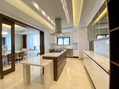 Apartamento En Bella Vista Con Espectacular Vista Al Mar Y Al Parque Mirador Sur En La Exclusiva Av Anacaona