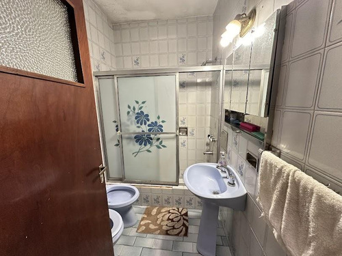 Casa En Bernal, A Pasos De Los Quilmes