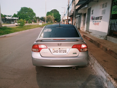 Honda Civic 1.8 Lxs Flex Aut. 4p