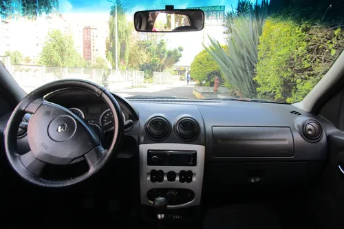 Renault Logan 1.6 Expression