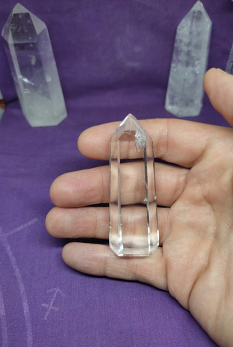 Punta Cuarzo Cristal De 7,2 Cms X 2,5 C/base 6 Lados
