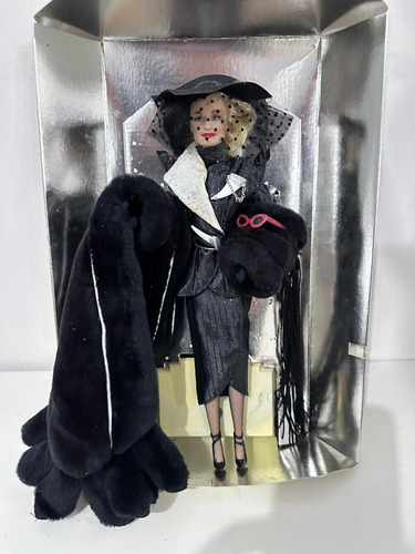 Boneca Barbie Cruela Devil - 101 Dálmatas (Usado)