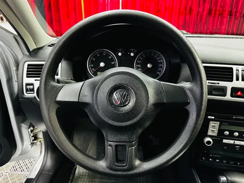 Volkswagen Jetta At