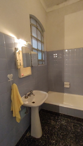 Imagen 11 de 14 de Departamento Venta 5 Ambientes Dependencia Apto Profesional