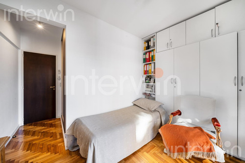 Departamento - 4 Ambientes Y Dependencias - Con Balcón, Baulera Y Cochera - Belgrano R - Venta