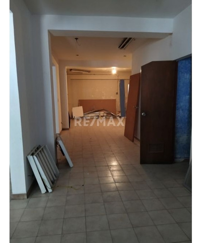 Alquiler Edificio Comercial Los Chaguaramos T300m2 C560m2