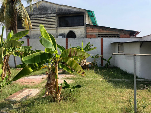 Casa En Venta De 1000 Mts2 En Barinas Excelente Ubicación