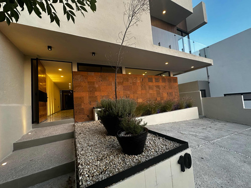 Increíble Residencia De Autor Acabados De Lujo 4 Rec Precio Oportunidad