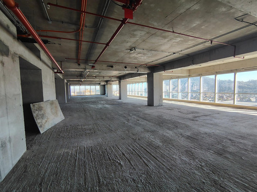 Arriendo De Oficinas Gran Torre Costanera. Desde 1.000 M2