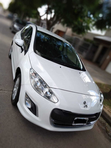 Peugeot 308 1.6 Active 2014