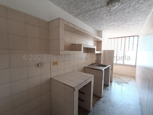 Imagen 8 de 22 de Apartamento En Venta Urb San Jacinto, Maracay 23-18584 Hc