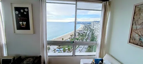 Excelente Departamento Remodelado Con Amplia Vista Al Mar