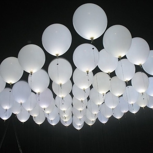 Imagen 7 de 10 de Globos Luminosos Led Pack X6 Cotillon Luminoso Combo Fiesta