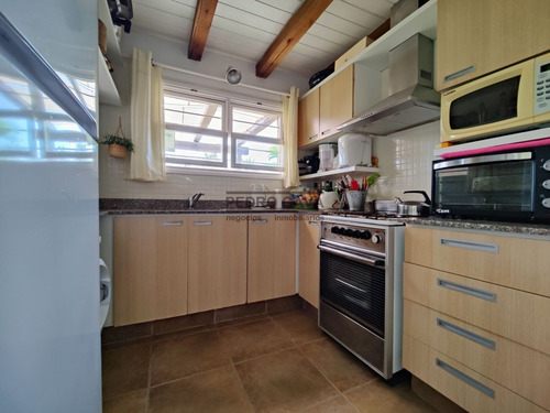 Imagen 12 de 29 de Hermosa Casa A La Venta En Punta Fría, Muy Próxima Al Mar Y Playa De San Francisco