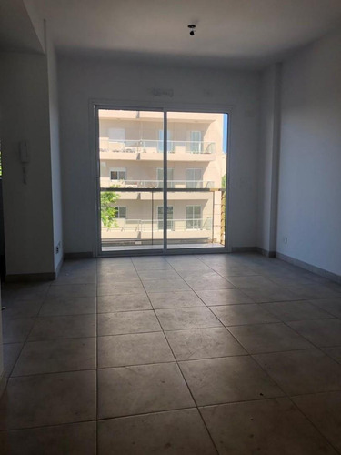 Venta Dpto 2 Ambientes, San Miguel