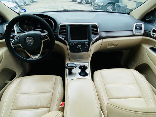 Jeep Grand Cherokee 3.6 Laredo 4x2