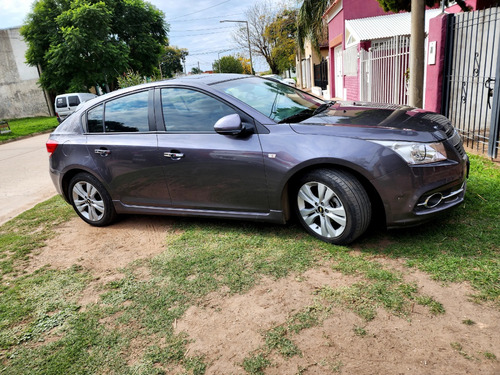 Imagen 10 de 12 de Chevrolet Cruze 1.8 Ltz