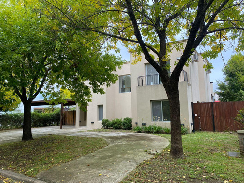 Casa En Santa Catalina, Villanueva