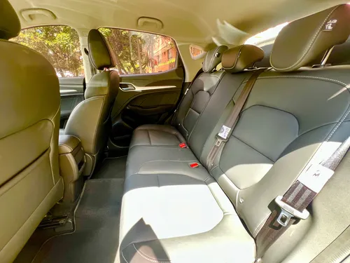 MG Zs 1.5 Plus At