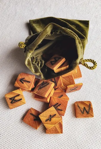 Runas Vikingas Futhark Antiguo