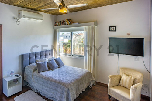 Imagen 19 de 30 de Alquiler Temporario Casa Cuatro Dormitorios Funes Hills Cadaqués Con Piscina