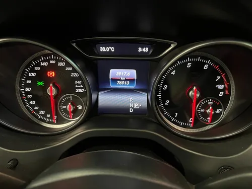 Mercedes-Benz Clase GLA 1.6 200 Cgi Sport At