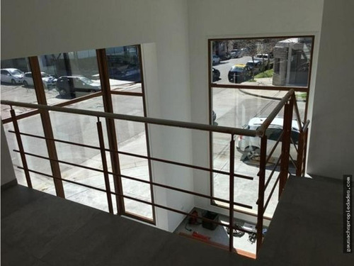 Imagen 2 de 6 de Local A Estrenar En Zona Comercial Guemes
