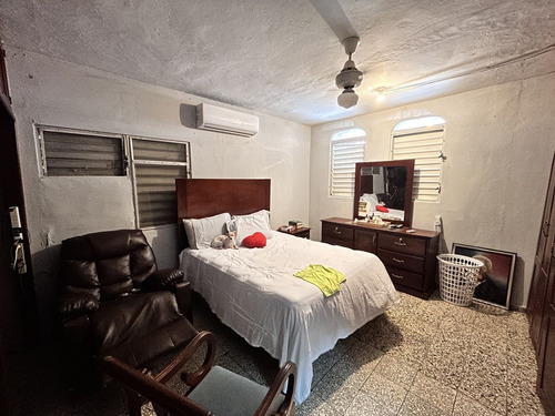 Casa En Venta En El Millon De 4 Habitaciones