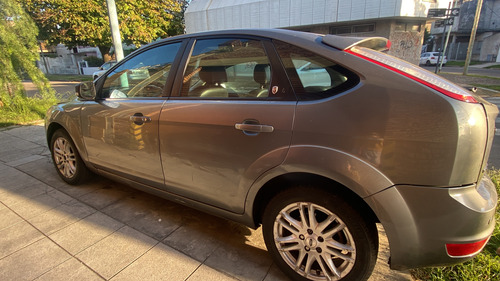 Ford Focus 2 2.0 Ghia Mt