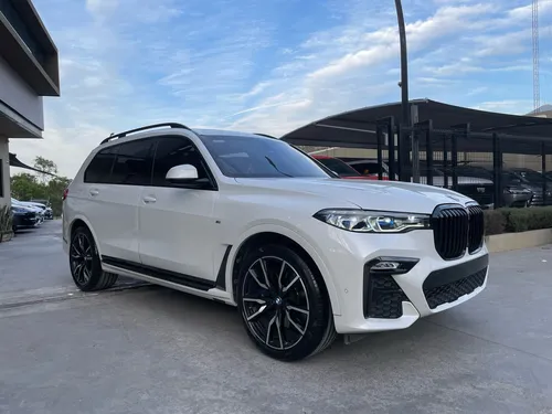 BMW X7 4.4 V8 M50i At
