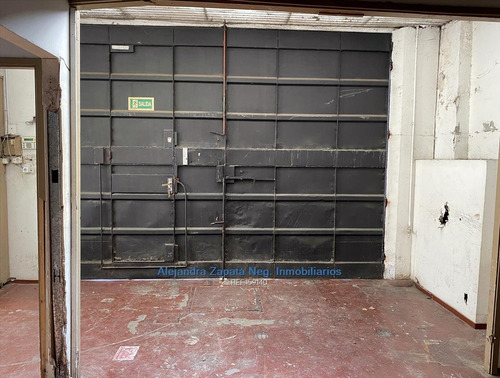 Local Comercial O Depósito En Villa Muñoz Con Doble Entrada