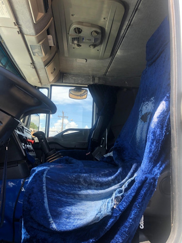 Imagem 3 de 6 de Iveco Istralis