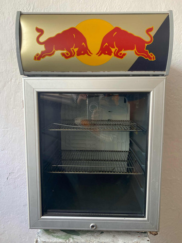 Nevera Exhibidora Redbull