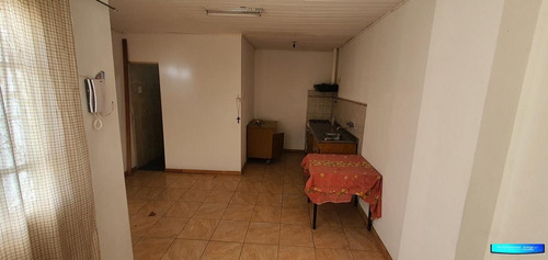 Imagen 15 de 18 de Zona Hospitales - Pasillo Con Patio Y Parrillero - 2 Dormitorios
