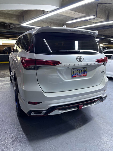 Toyota Fortuner 2023