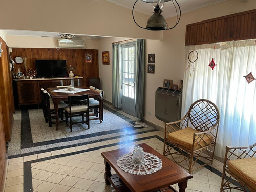 Casa Quinta En Venta. Av. San Martín. Marcos Paz!