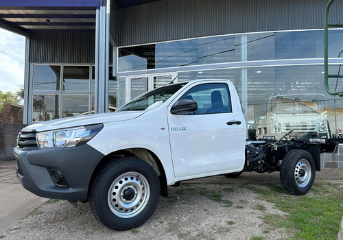 Toyota Hilux Cabina Simple 2.4 Tdi Chasis 4x2 0km My2025