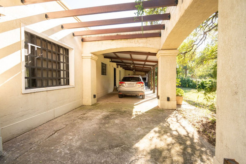 Venta Casa 4 Dormitorios Pileta Y Parque Colastine