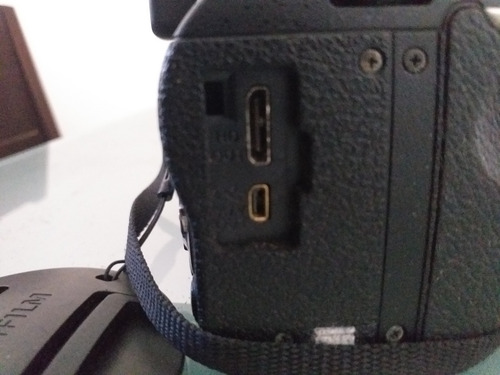 Vendo Essa Câmera Fotográfica Da Fujifilm 14 Megapixels,