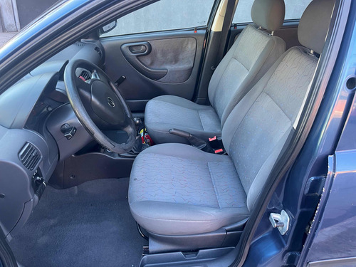 Chevrolet Corsa 1.8 Gl Aa+da