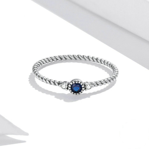 Imagem 2 de 5 de Anel De Prata Feminino Pedra Azul